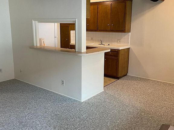 4th image of 307 N Curtis Ave