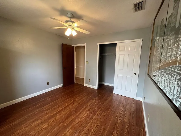 8008 Eden Park Rd — Photo 16