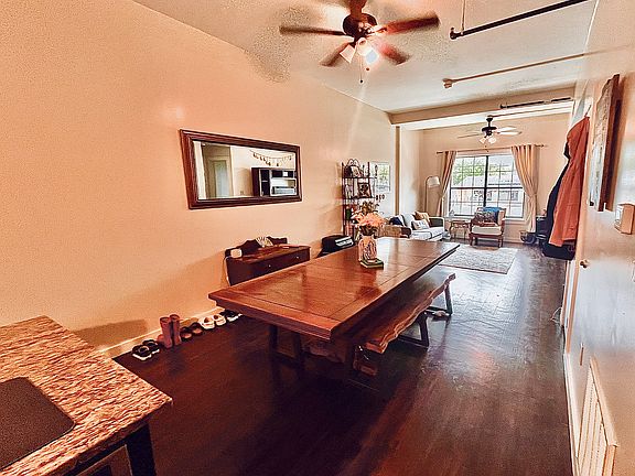 3rd image of 605 E University Ave #205