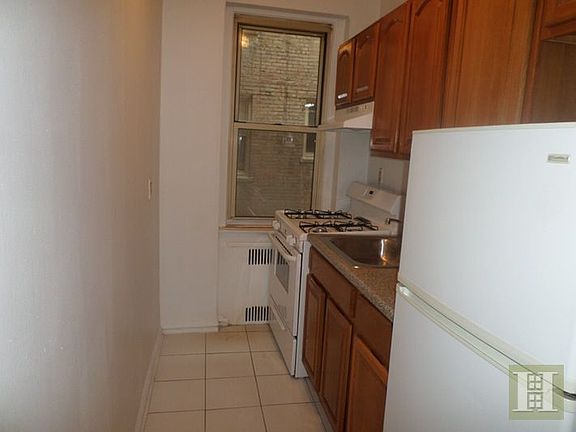 2nd image of 4120 46th St APT 2L