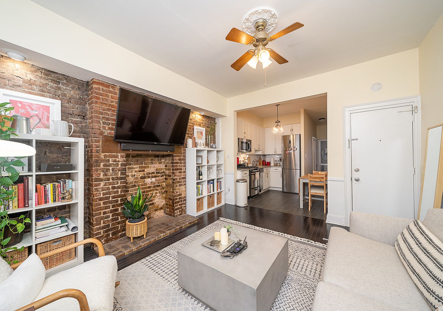 73 Garden St APT 2R, Hoboken, NJ 07030 | Zillow