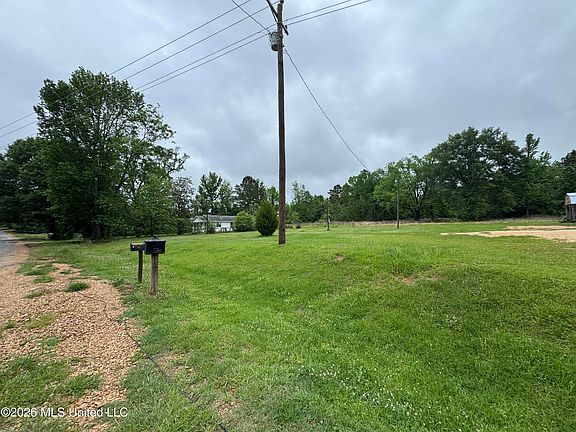 4th image of 1557 Ramsey Rd
