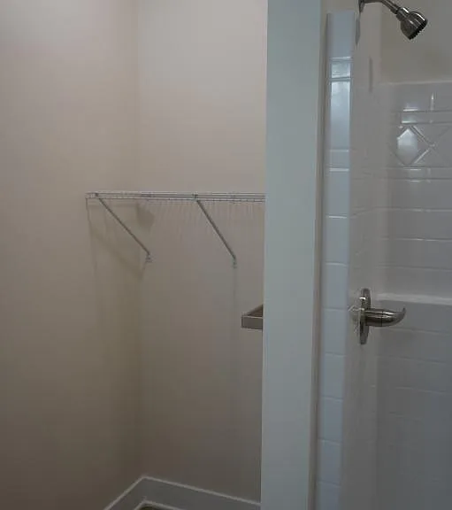1108 Emerald Cv — Photo 7