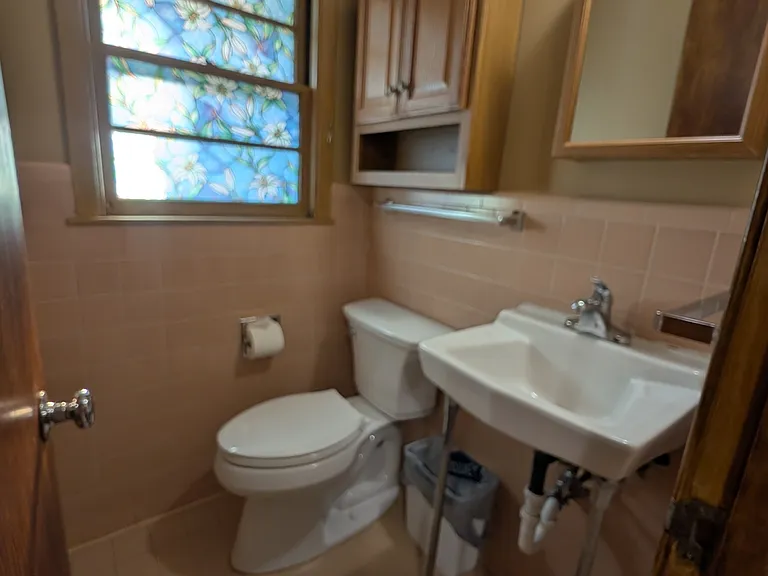 2250 S Hillside St — Photo 13