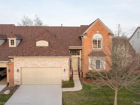 26270 Valhalla Dr, Farmington, MI 48331