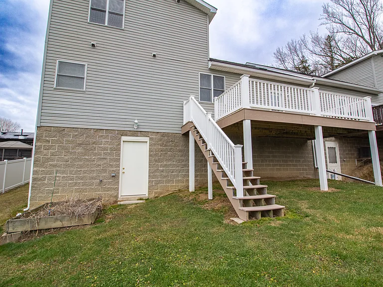 918 Harold Ave #918 — Photo 46