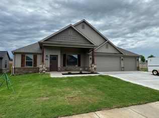 672 Baggett St, Prairie Grove, AR 72753