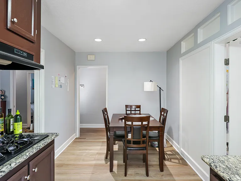 415 N Citrus St — Photo 15