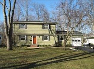 66 Cromwell Ct, Berkeley Heights, NJ 07922
