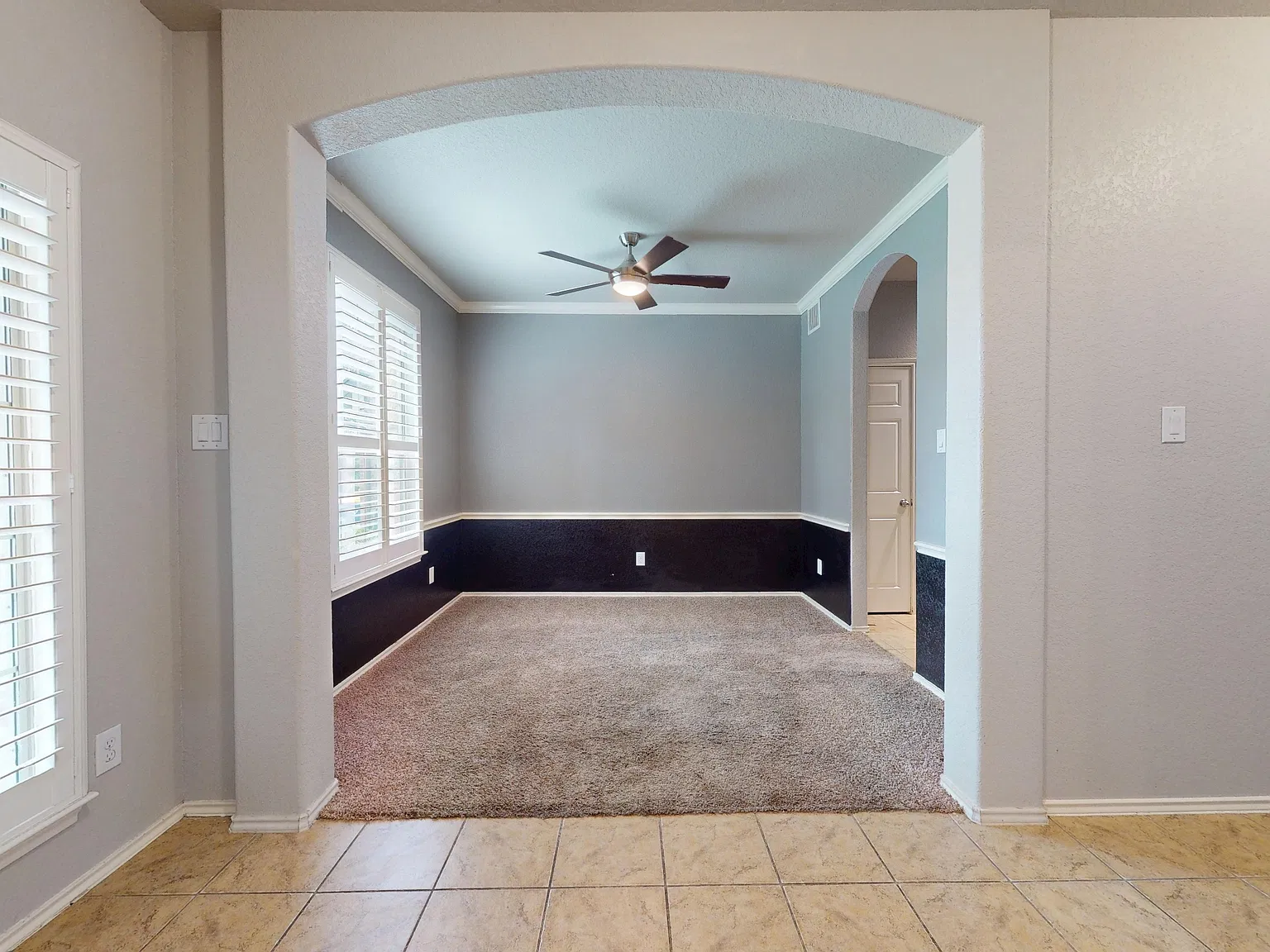 240 Fritz Way - 1 — Photo 2