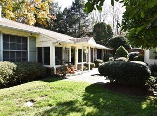 1 Cartbridge Rd, Weston, CT 06883