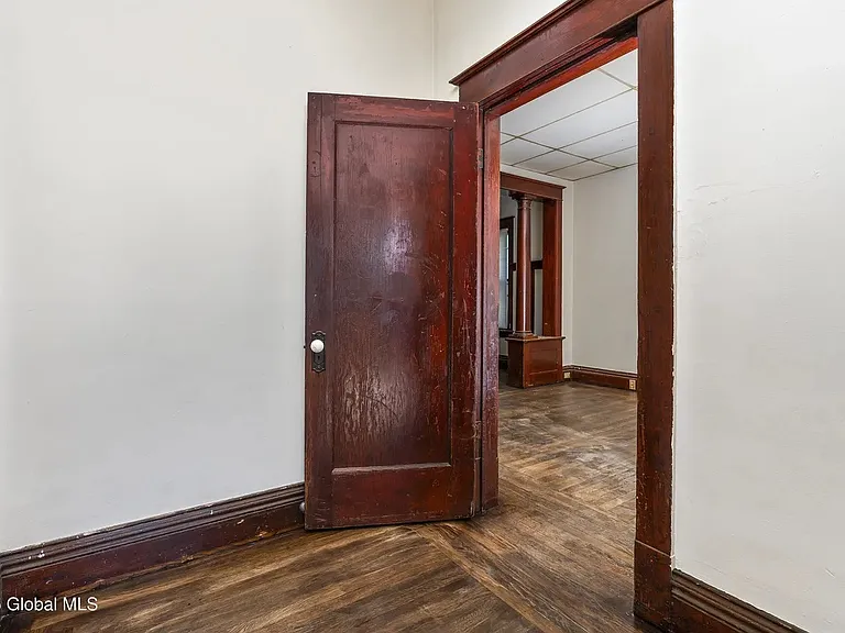 320 Saratoga St #1 — Photo 16