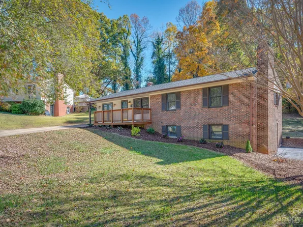 139 S Woodland Ave, Forest City, NC 28043