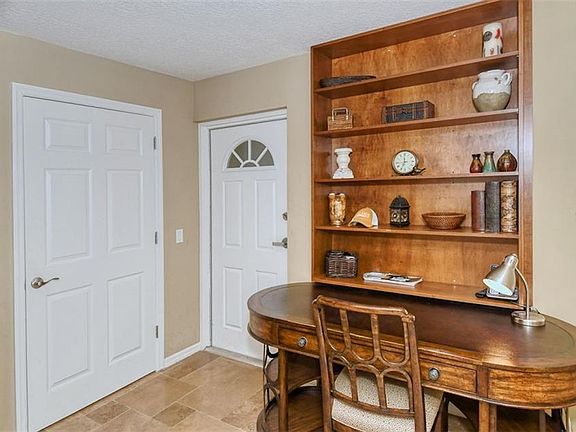 3rd image of 19 Whispering Sands Dr APT 805
