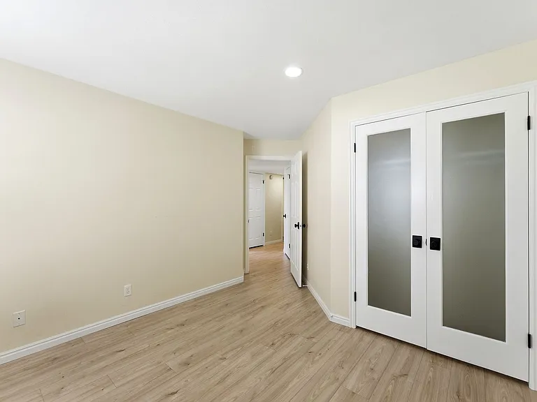 1041 W Grindelwald Ct #R-5 — Photo 20