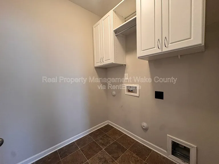 101 Benning Hills Pl — Photo 14
