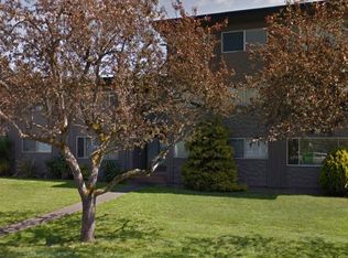 10159 3rd St, Sidney, BC V8L3B5