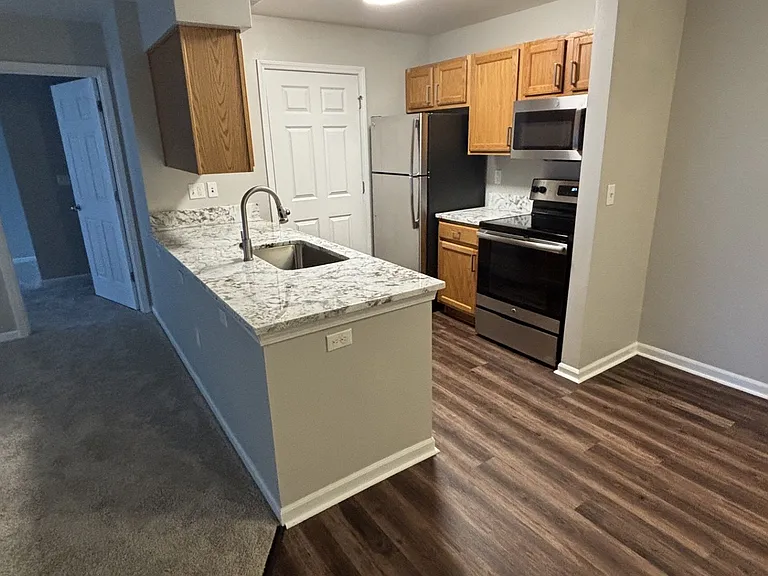 Abbey Ridge Apartment Homes — Photo 92