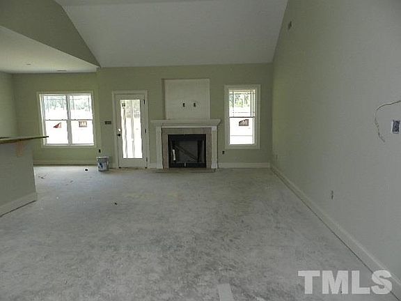 5th image of 195 Kaspurr Dr
