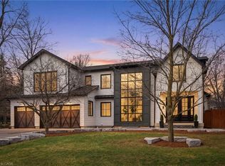 136 Rockcliffe Rd, Hamilton, ON L9H 7H3