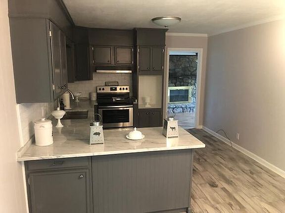 4th image of 59 Mary Ln