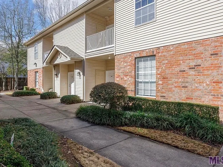 900 Dean Lee Dr #1602 — Photo 3