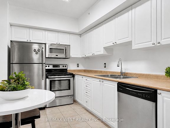 5th image of 41 Ferndale Dr S #110