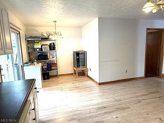 3rd image of 4756-4760 N Ridge Rd E