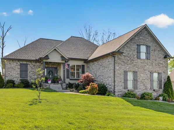 717B N Russell St, Portland, TN 37148