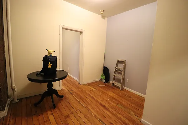 Rented by Corcoran | media 23