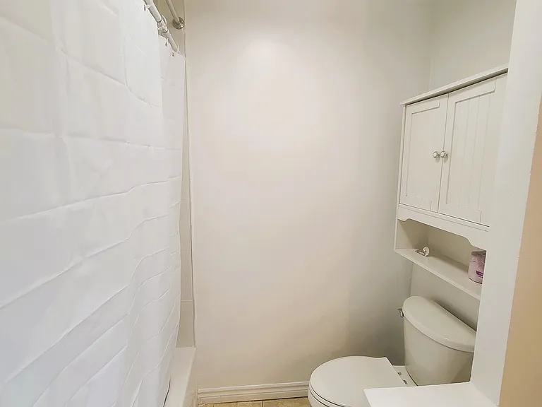 798 King Rd — Photo 13