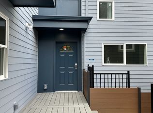 5249 11th Ave NE #C, Seattle, WA 98105