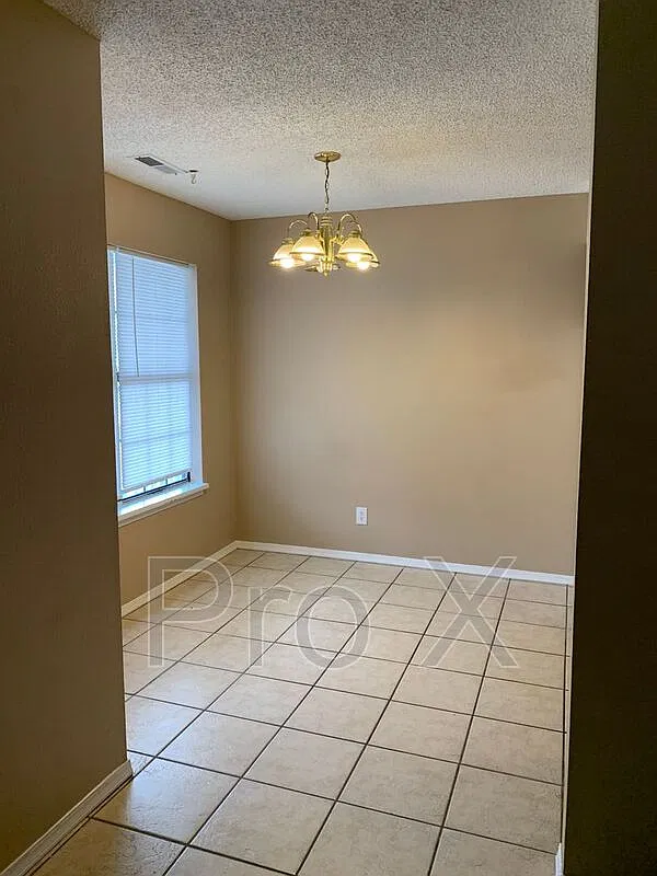 2 bed, 1.0 bath, 750 sqft, $775 — Photo 4