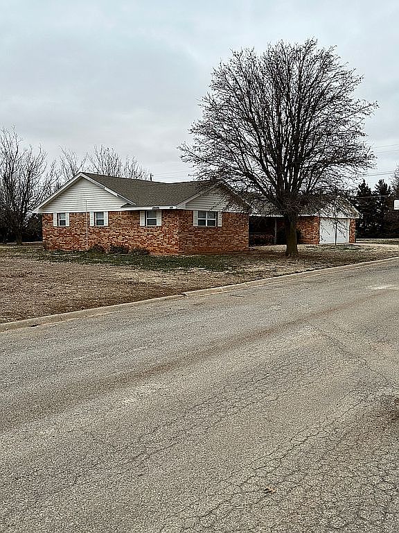 611 N Lake St, Hobart, OK 73651 Zillow