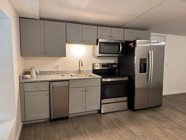 501 W Ryan Rd — Photo 23