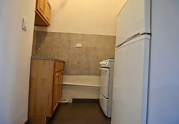 4th image of 220 W 122nd St APT 4F