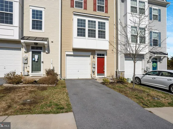 143 Schramm Loop, Stephens City, VA 22655