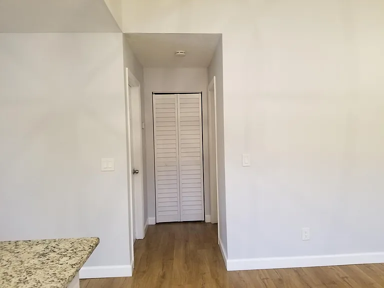 3633 Meriden Ave #A — Photo 17