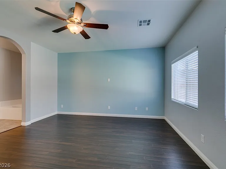 9114 Mastodon Ave — Photo 32