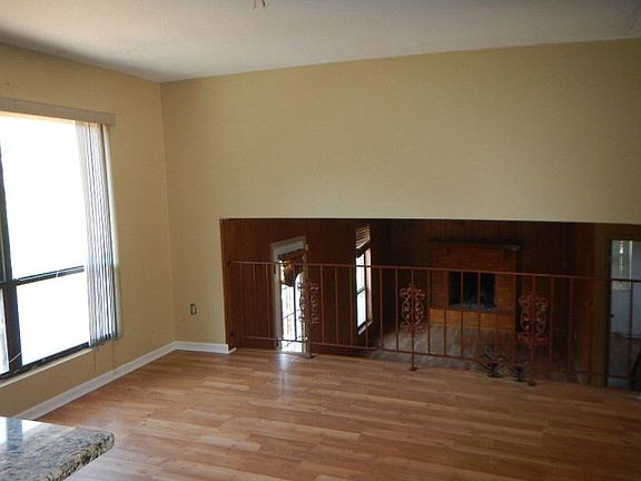 4th image of 3781 Fairington Dr