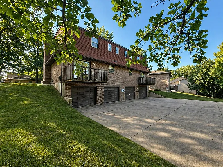 3306 Belle Meade Dr — Photo 4