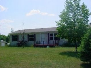 7442 Cranberry Lake Rd, Jonesville, MI 49250