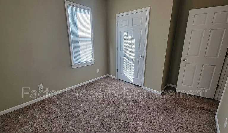 730 N Broad St — Photo 10