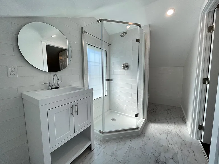 85 E Main St — Photo 12