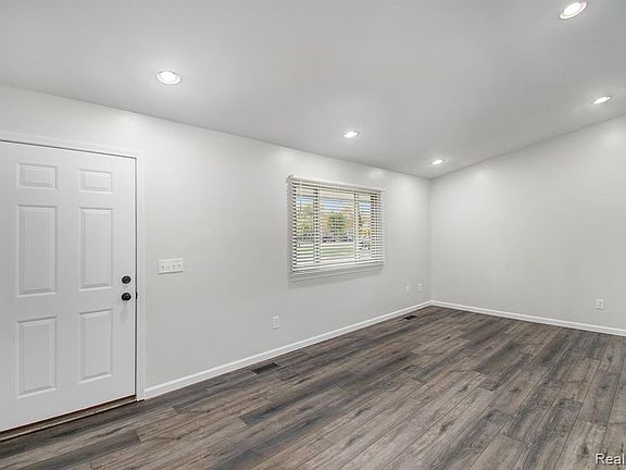 4th image of 20405 Little Acres Dr