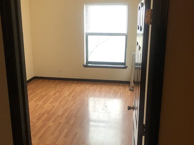 5608 S King Dr #1 — Photo 6