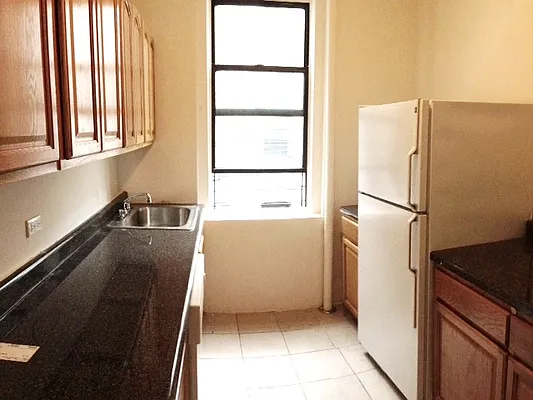 Rented by New York Residence | media 23