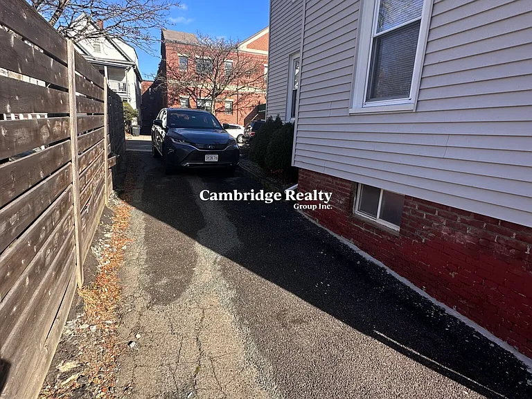 374 Highland Ave #A — Photo 34