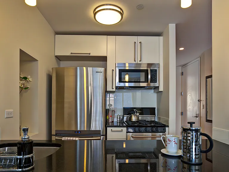 40 Gold St #9-A — Photo 5