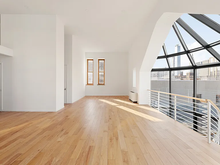 305 2nd Ave #901 — Photo 3